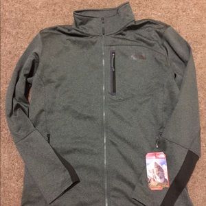 !!New with tags!! Men’s Large, North Face, Sweater